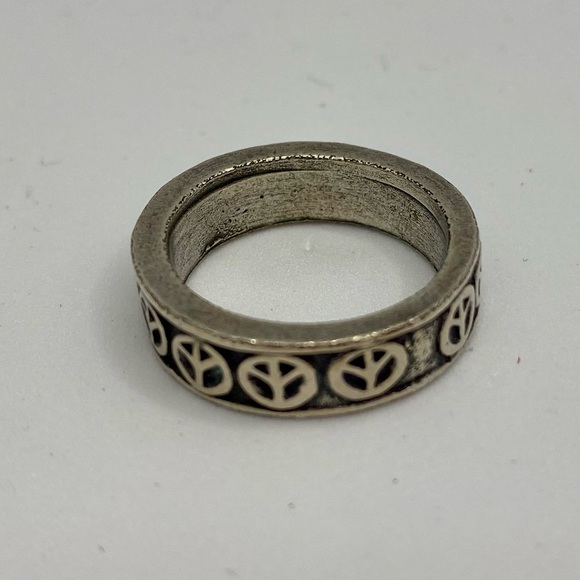 Peace Sign Symbol Ring Band - Picture 2 of 7